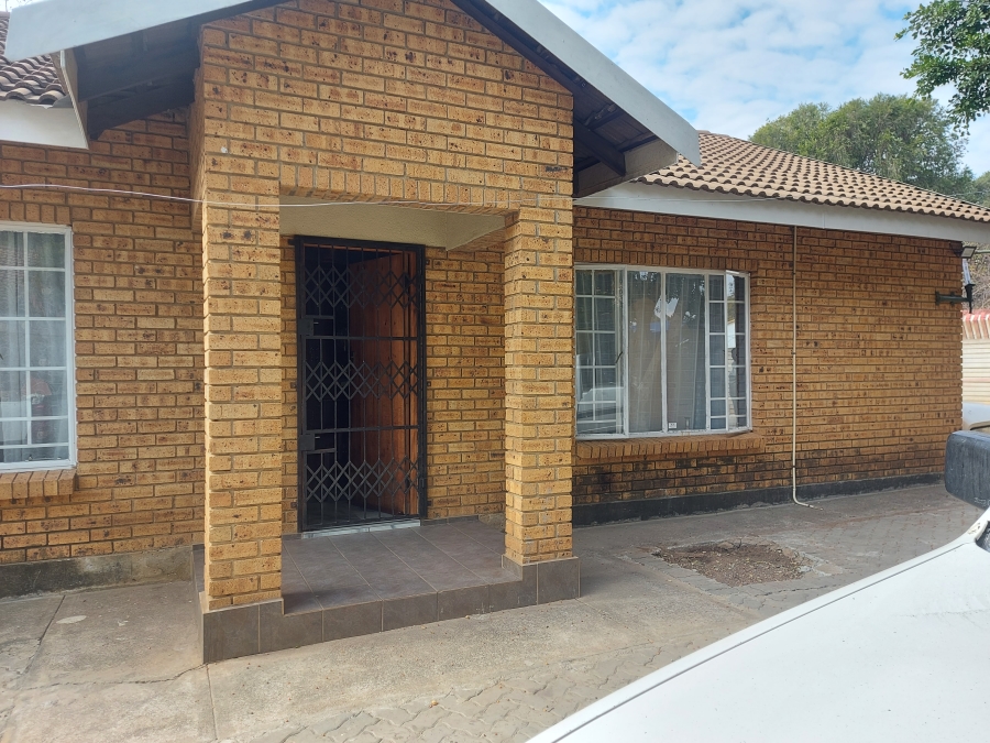 3 Bedroom Property for Sale in Oos Einde North West